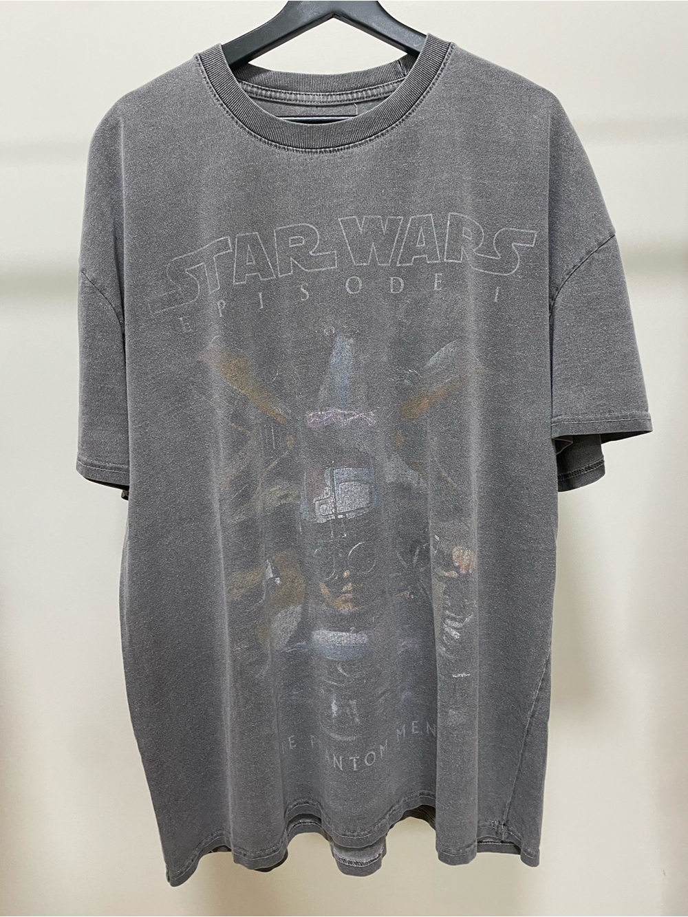 Star Wars phantom Menace episode one graphic tee.